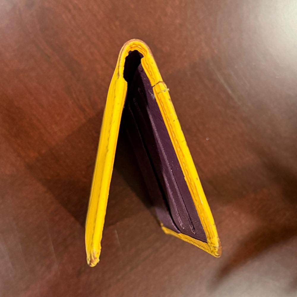 Louis Vuitton Vintage Epi Card Holder - Picture 5 of 13